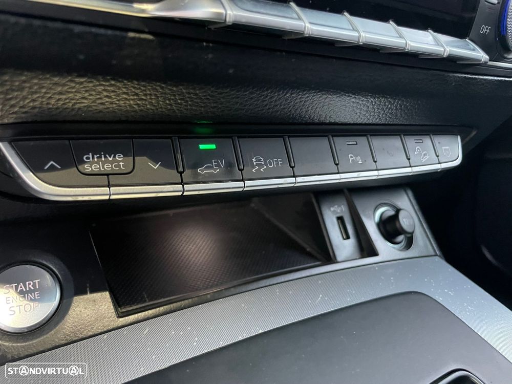 Audi Q5 55 TFSIe quattro S tronic S line - 37