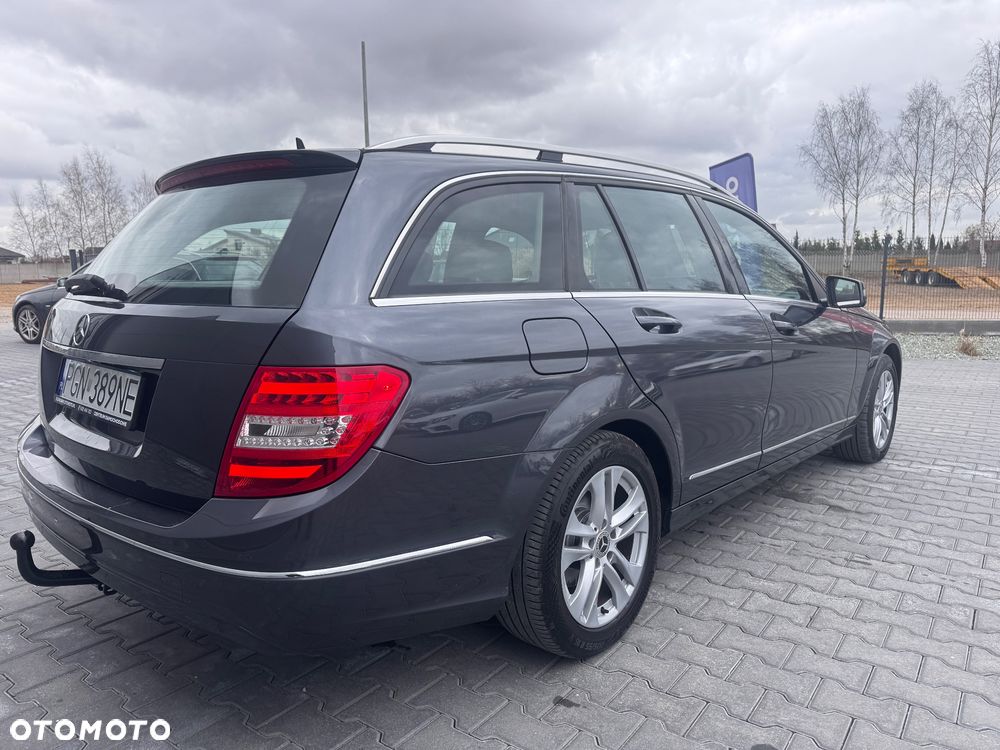 Mercedes-Benz Klasa C 200 CDI DPF (BlueEFFICIENCY) Elegance - 10