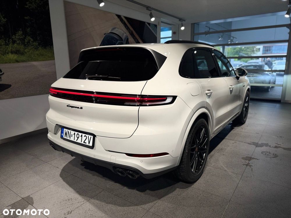 Porsche Cayenne - 5