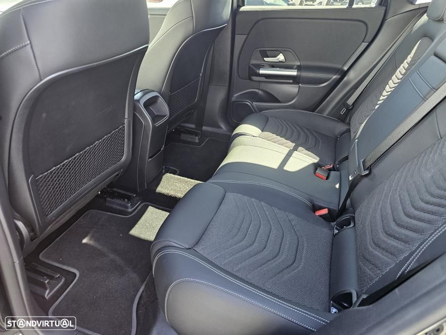 Mercedes-Benz EQA 250+ Progressive - 23