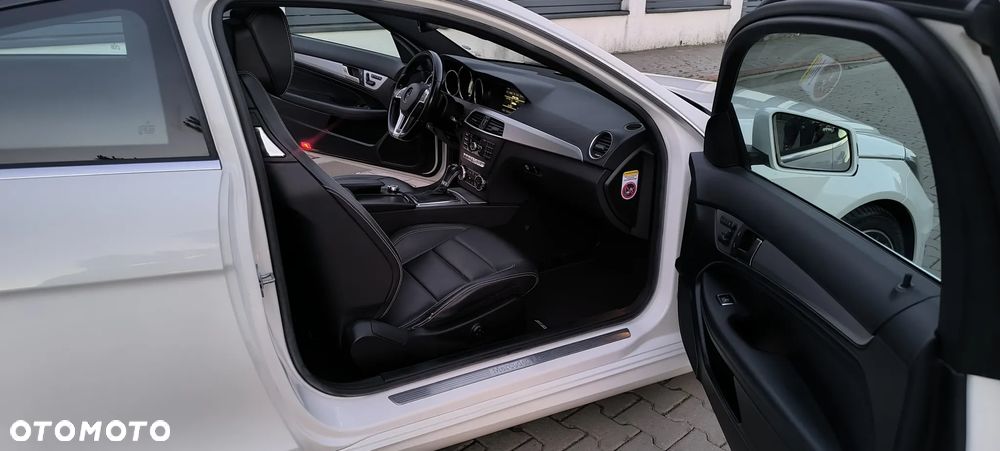 Mercedes-Benz Klasa C 250 Sport 7G-TRONIC - 15