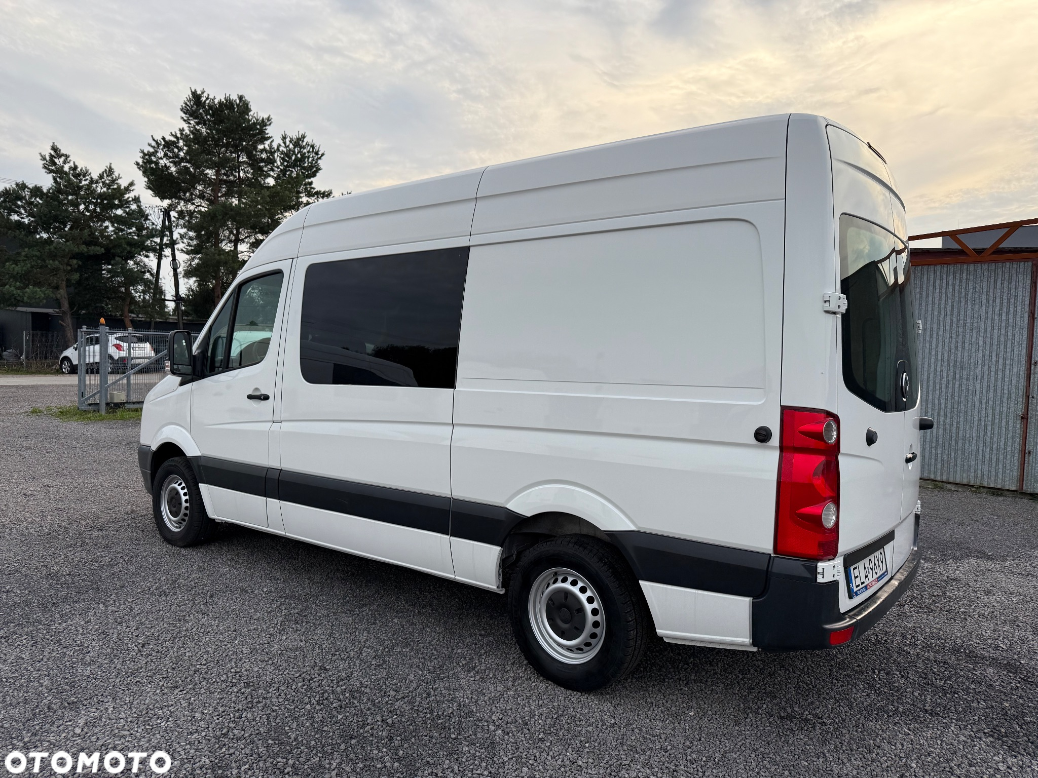 Volkswagen Crafter Brygadowka 7 os 2.0 TDI Klima - 3