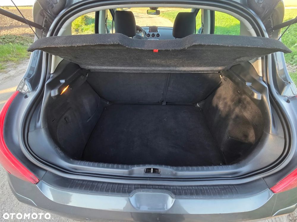 Peugeot 308 - 8