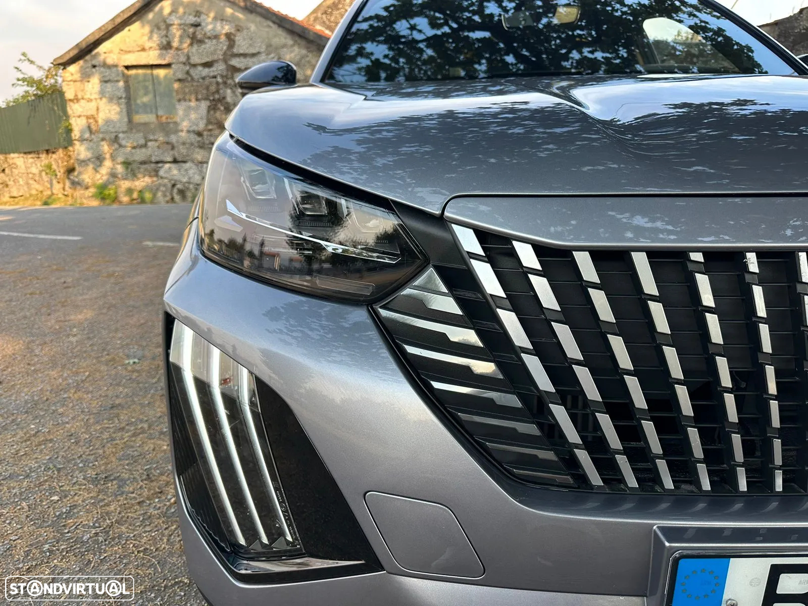 Peugeot 2008 PureTech 130 EAT8 GT - 6