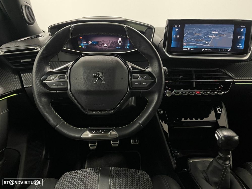 Peugeot 2008 1.2 PureTech GT Line - 31
