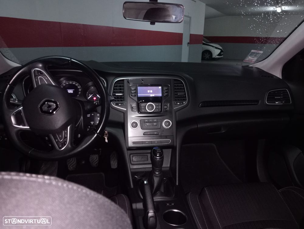 Renault Mégane Sport Tourer 1.5 dCi Zen - 4