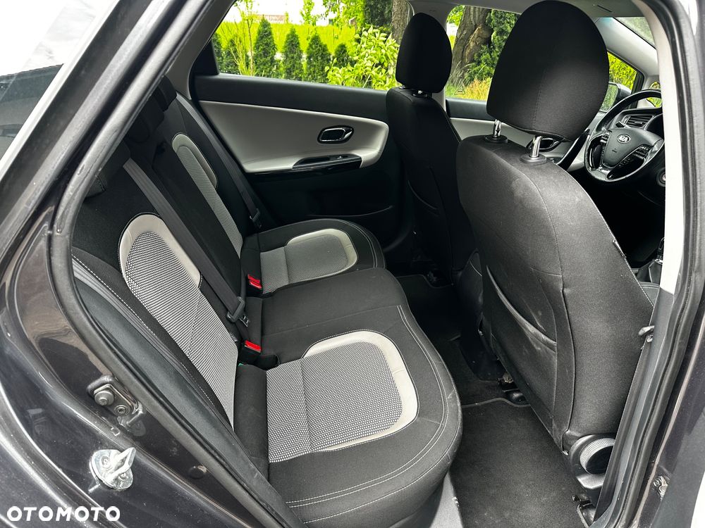 Kia Ceed 1.6 GDI Dream Team Edition - 8