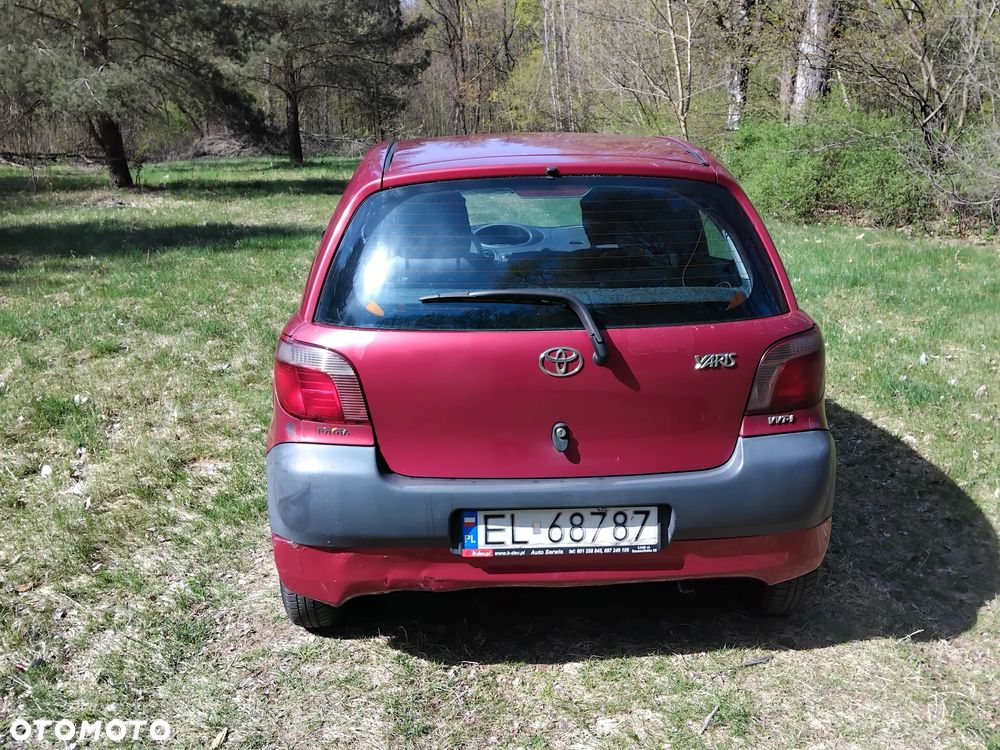 Toyota Yaris 1.0 Base - 3