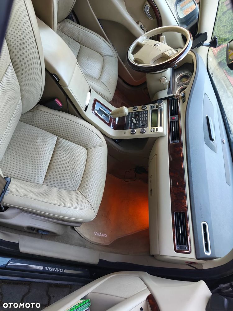 Volvo V70 3.2 Summum - 33