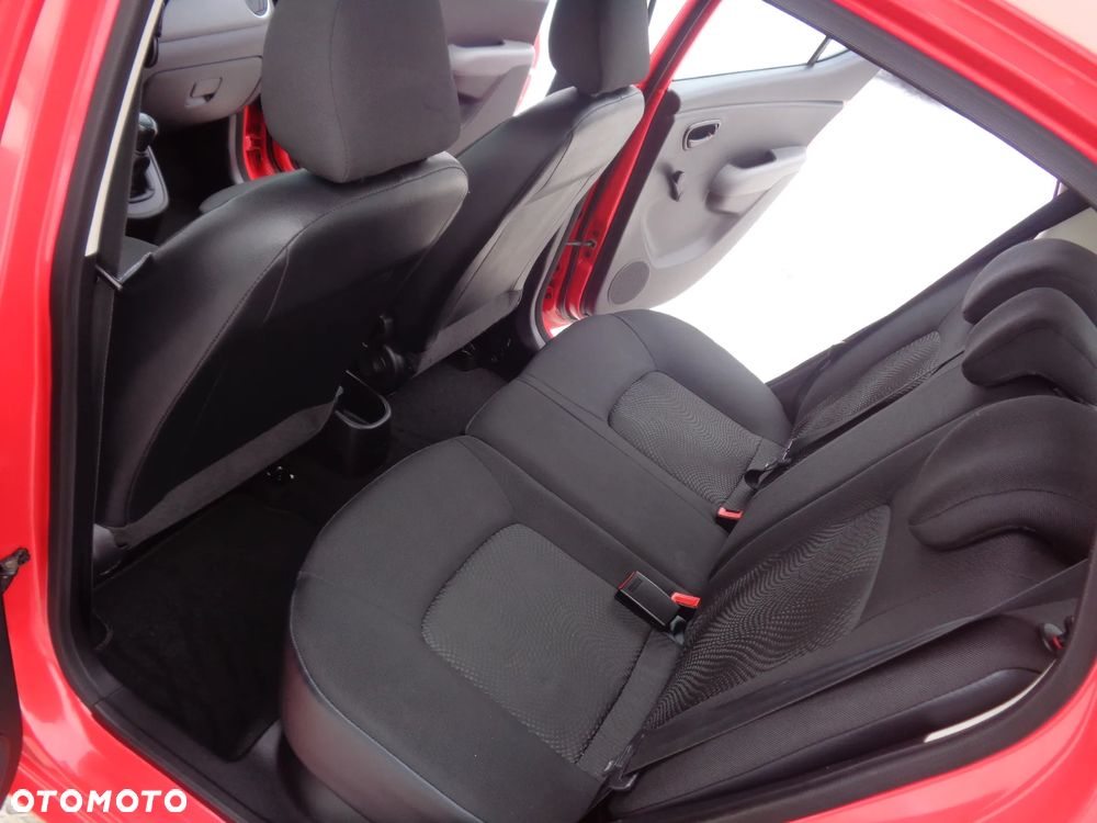 Hyundai i10 1.1 Premium - 13