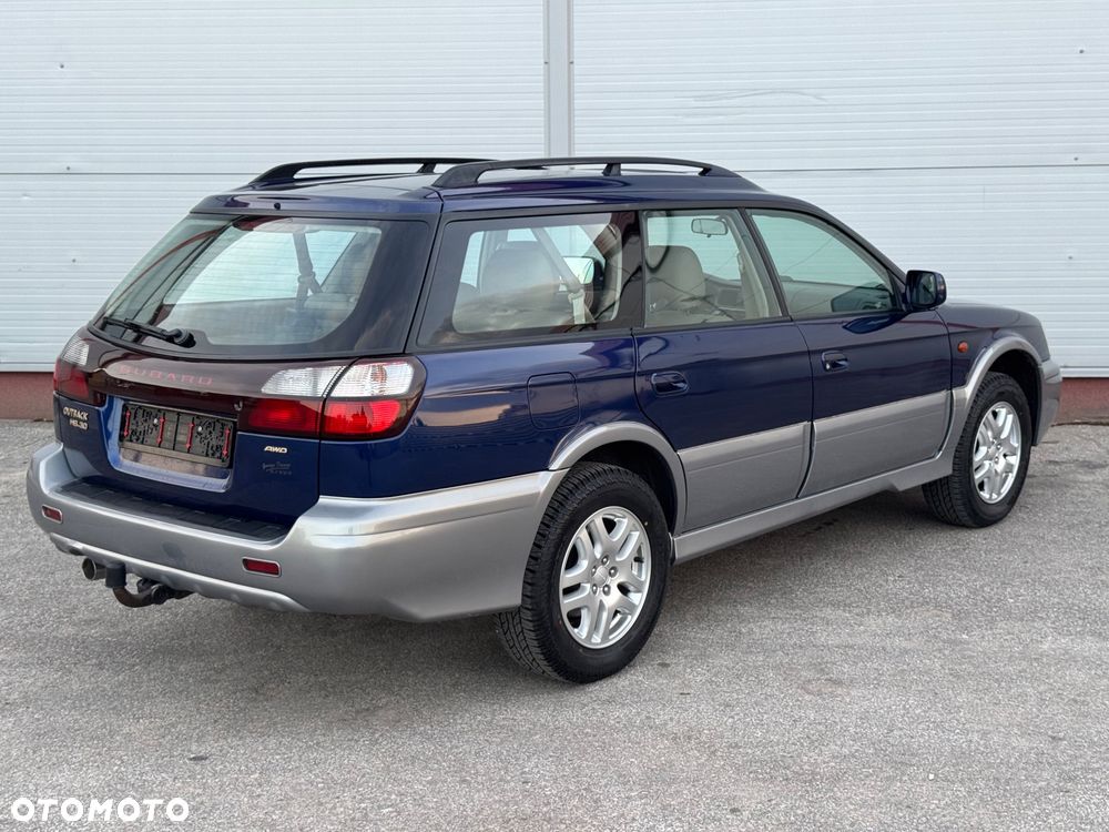 Subaru Outback 3.0 H6 - 6