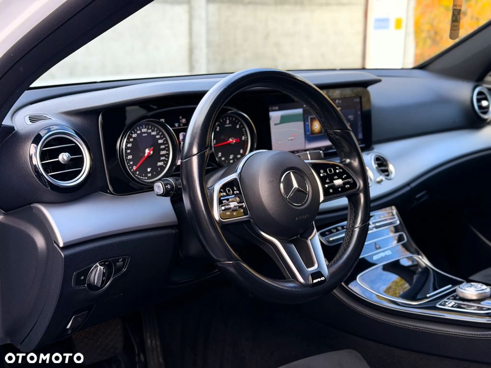 Mercedes-Benz Klasa E 200 d T 9G-TRONIC AMG Line - 13