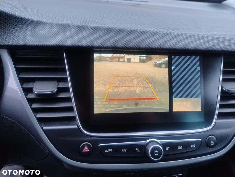 Opel Crossland X - 10