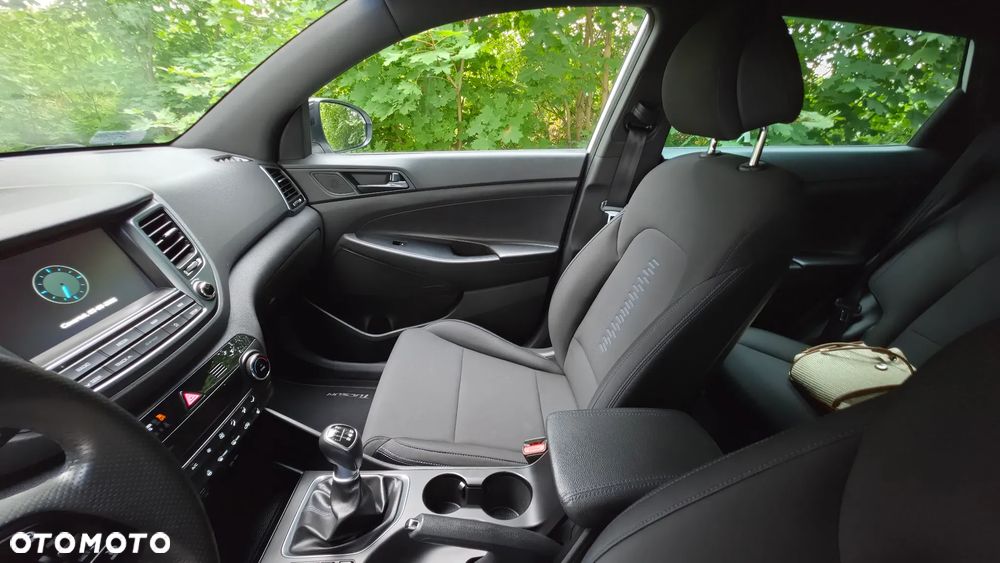 Hyundai Tucson 1.6 GDI BlueDrive GO 2WD - 23