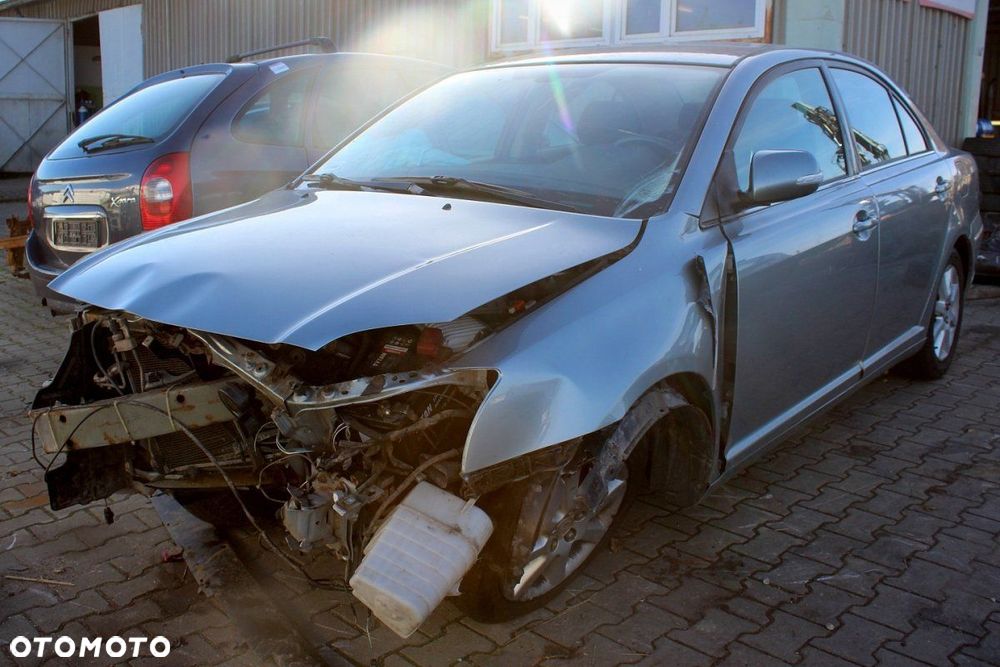 Toyota Avensis T25 2008 1.8VVTI 1ZZ-FE Sedan (MASKA, ZDERZAK, LAMPA, BŁOTNIK, DRZWI, SZYBA, FOTEL) - 3