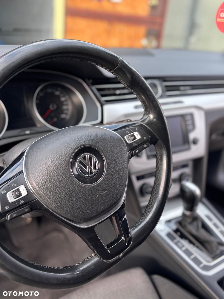 Volkswagen Passat 2.0 TDI BMT Comfortline DSG - 10