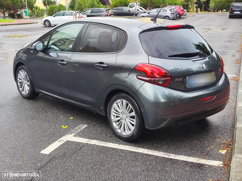Peugeot 208 1.2 PureTech Style - 9
