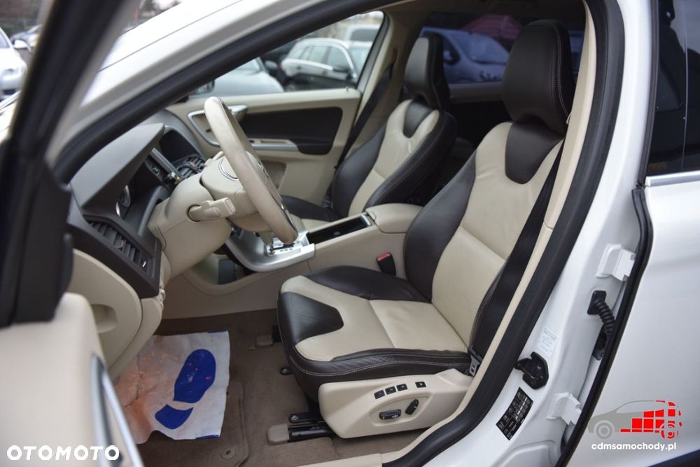 Volvo XC 60 D3 Summum - 13