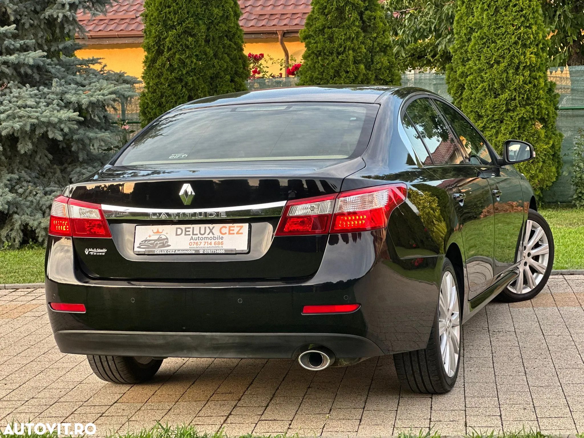 Renault Latitude 2.0 dCi Initiale Aut. - 4