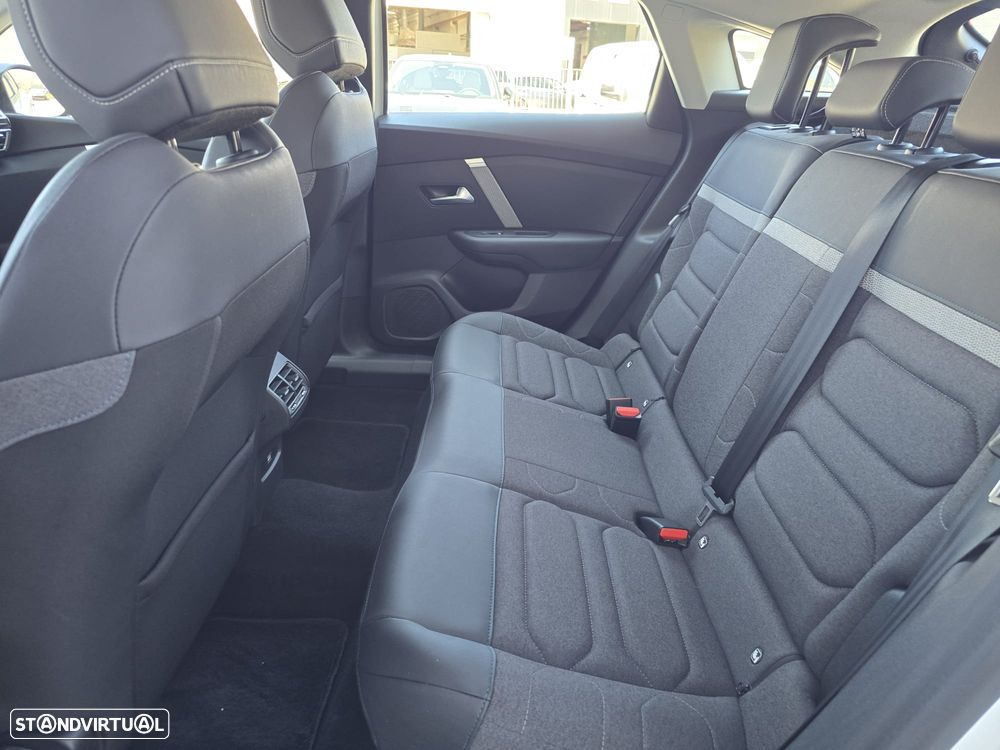 Citroën C4 1.2 PureTech Plus - 25