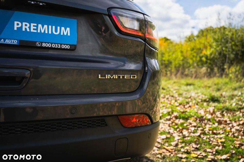 Jeep Compass - 12