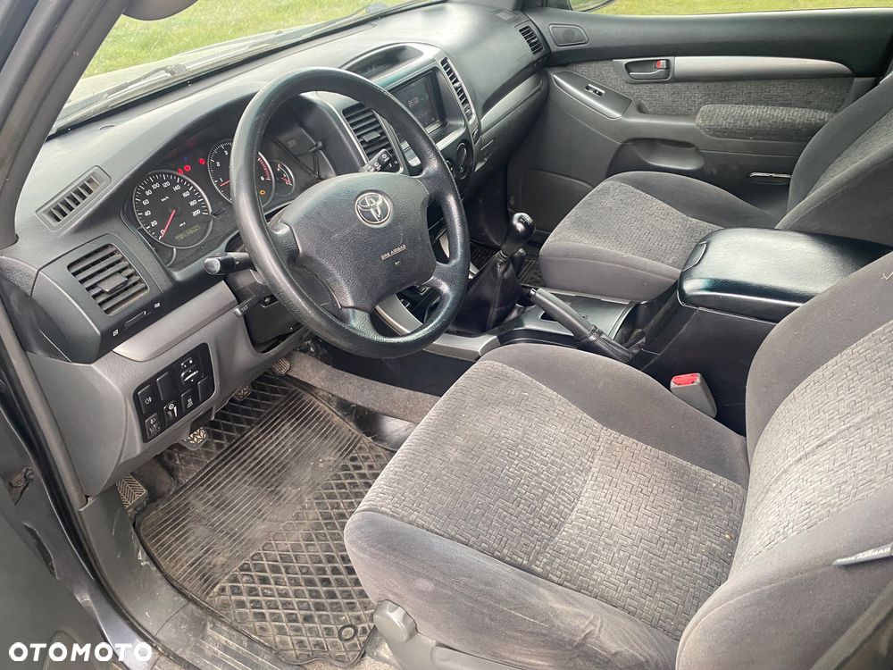 Toyota Land Cruiser 3.0 D Luna Comfort - 5
