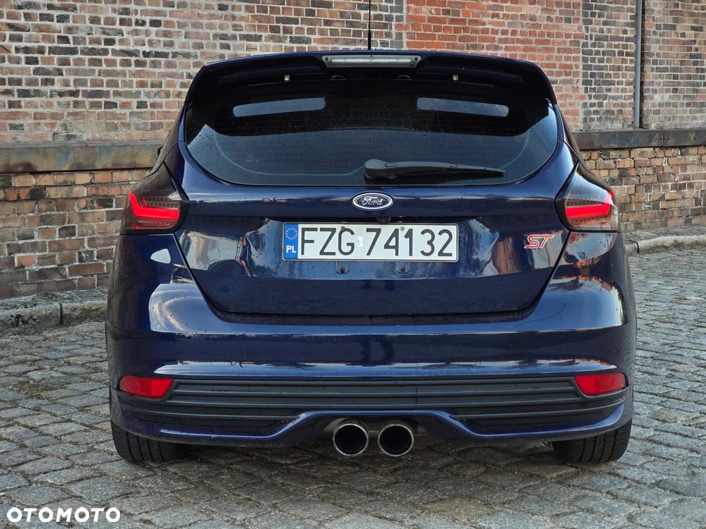 Ford Focus 2.0 EcoBoost ST - 7