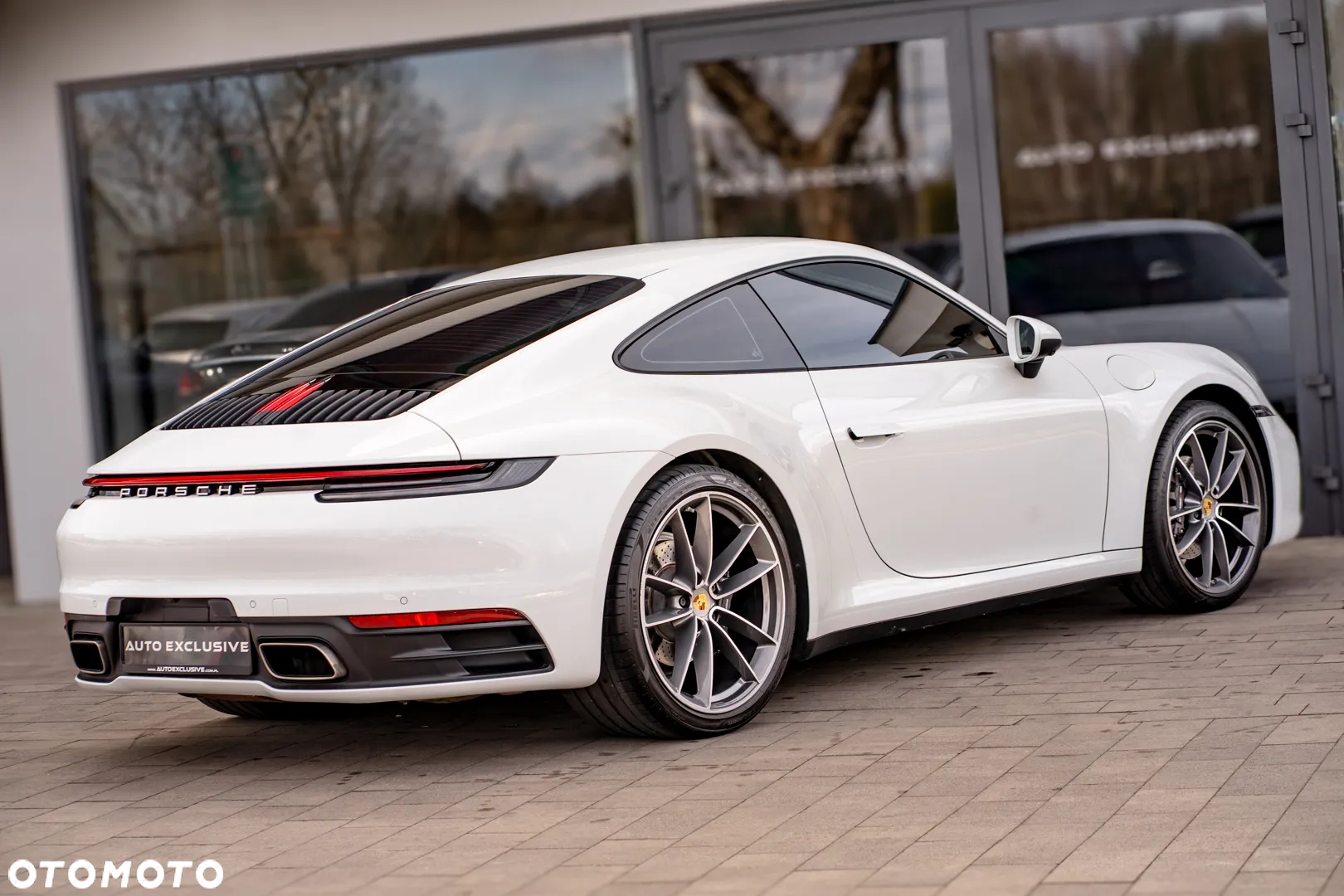 Porsche 911 Carrera - 25