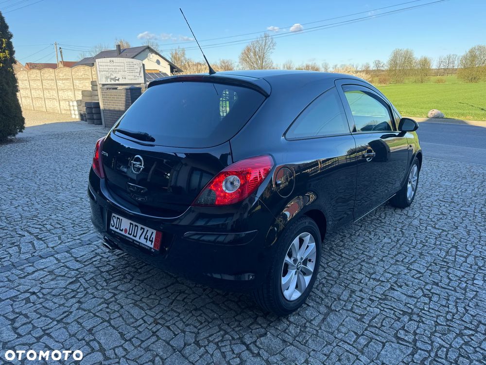 Opel Corsa 1.2 16V Energy - 5