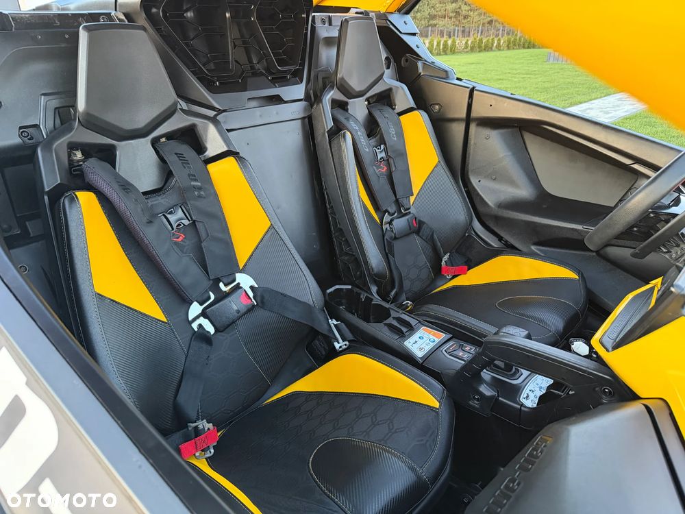 Can-Am Maverick - 27