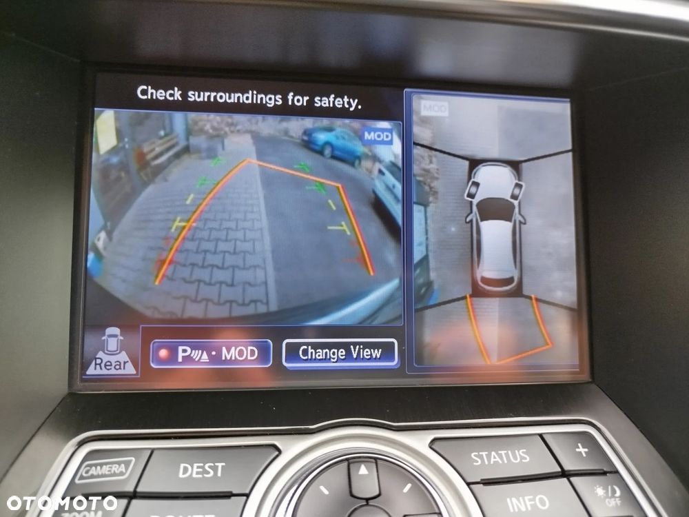 Infiniti QX70 3.7 S - 26