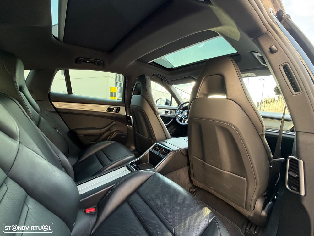 Porsche Panamera - 14