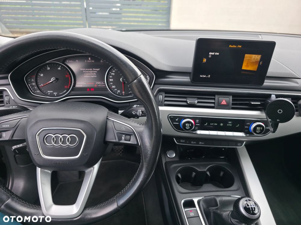 Audi A4 Limousine 2.0 TDI - 14