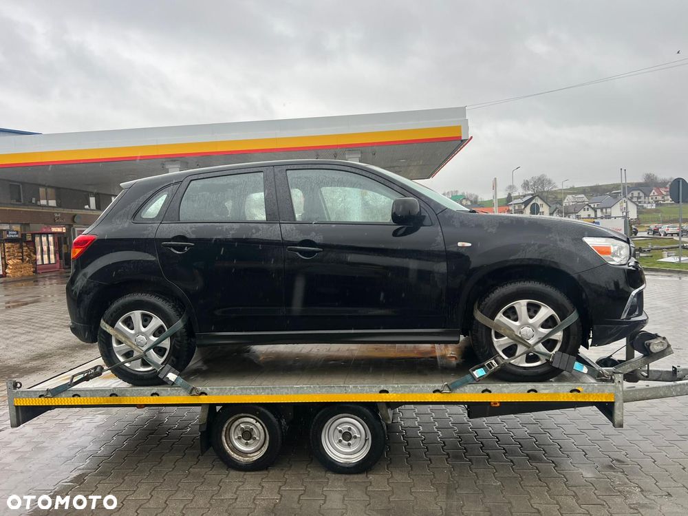 Mitsubishi ASX - 5