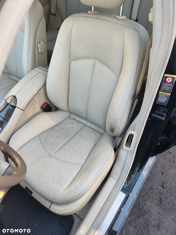 Mercedes-Benz Klasa E 320 T Avantgarde - 32