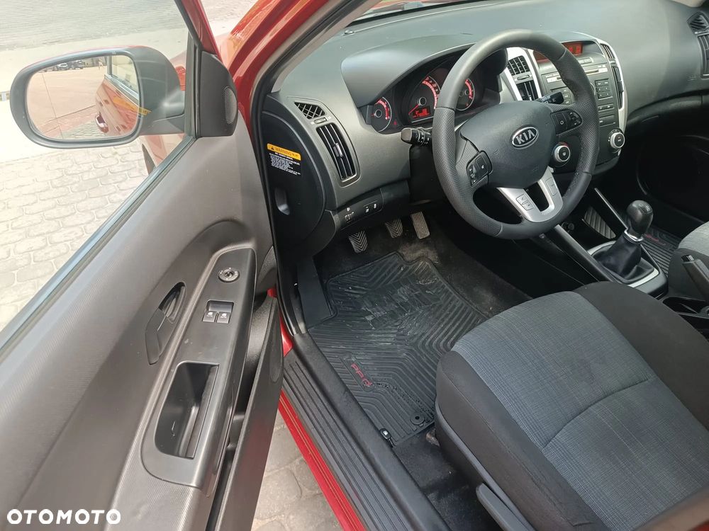 Kia Ceed 1.4 CVVT Edition 7 - 10