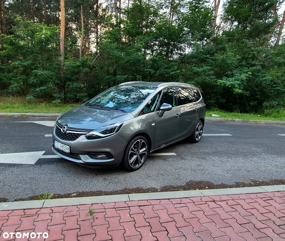 Opel Zafira 1.6 CDTI Cosmo - 3