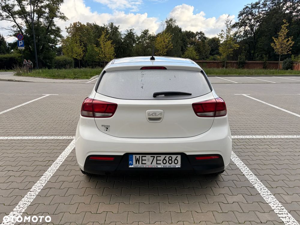 Kia Rio - 6