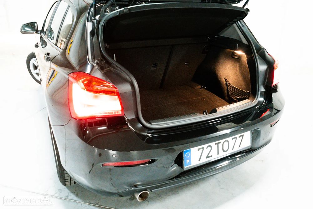 BMW 116 d Line Urban - 11