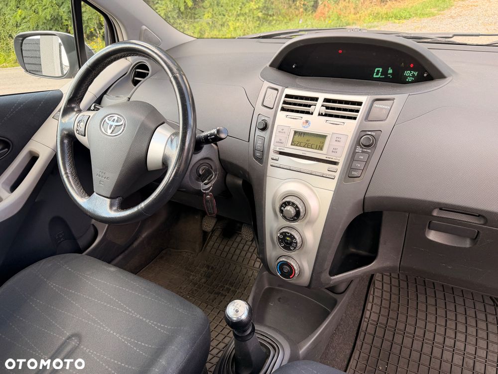 Toyota Yaris 1.4 D-4D Luna - 15
