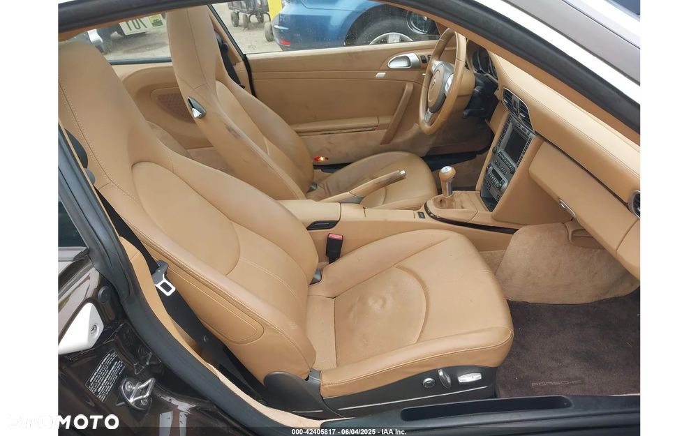 Porsche 911 Targa 4S - 7