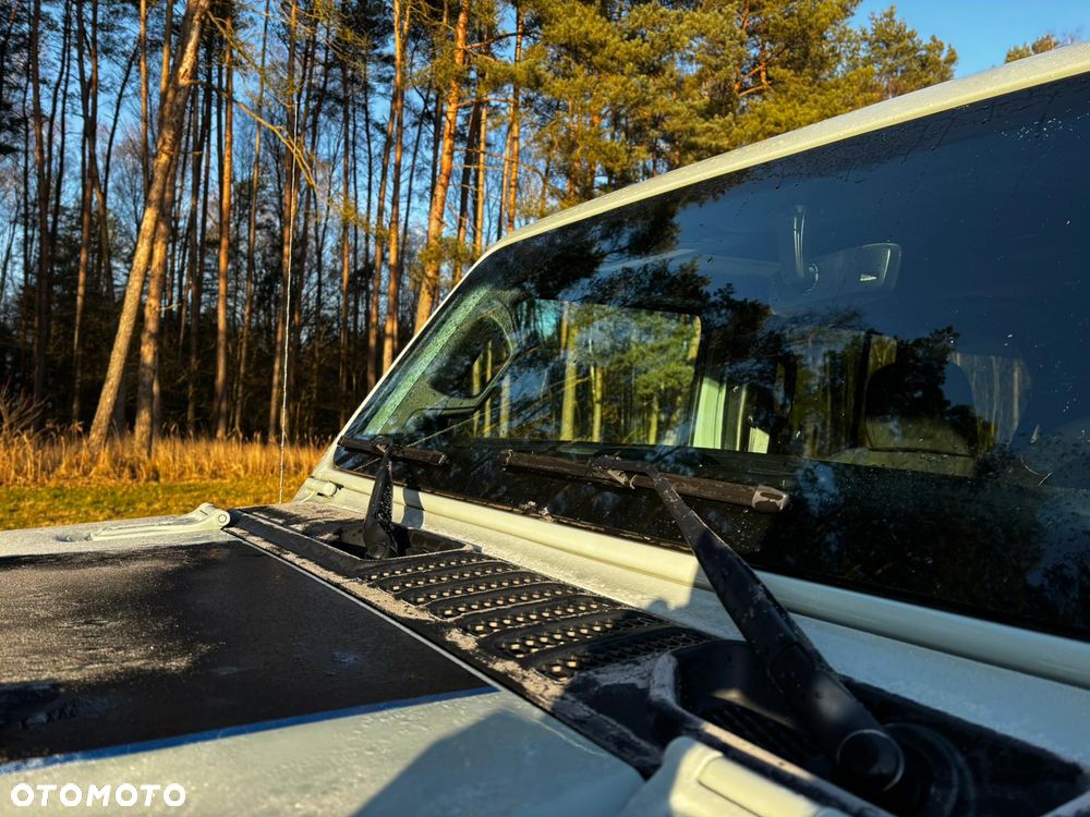 Jeep Wrangler - 9