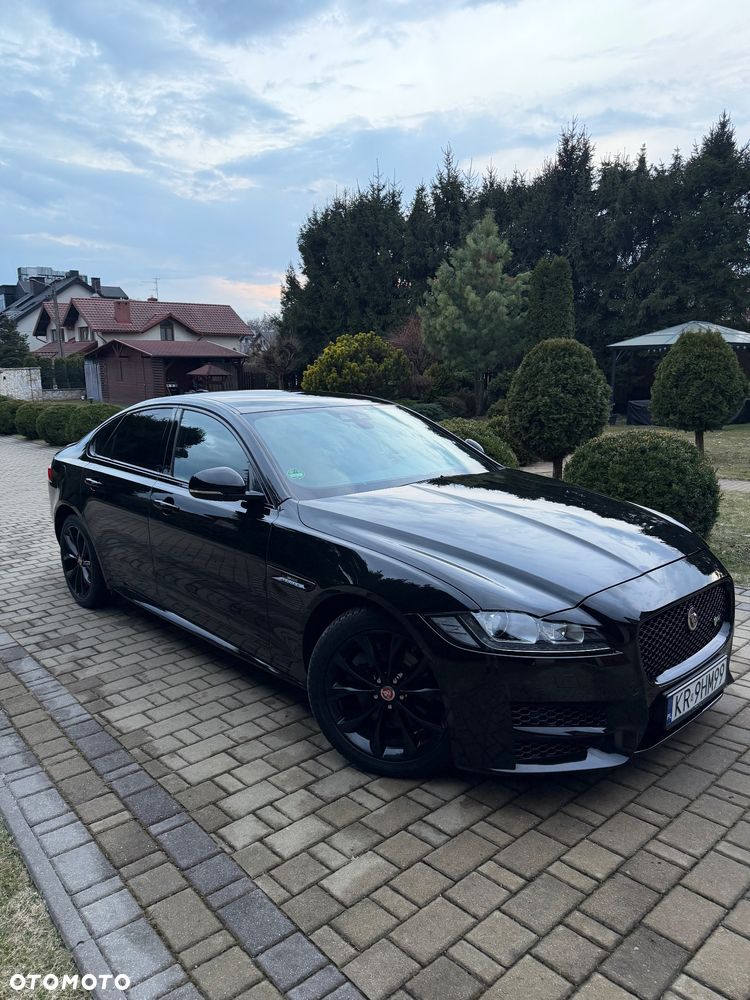 Jaguar XF 2.0 i4D AWD R-Sport - 16