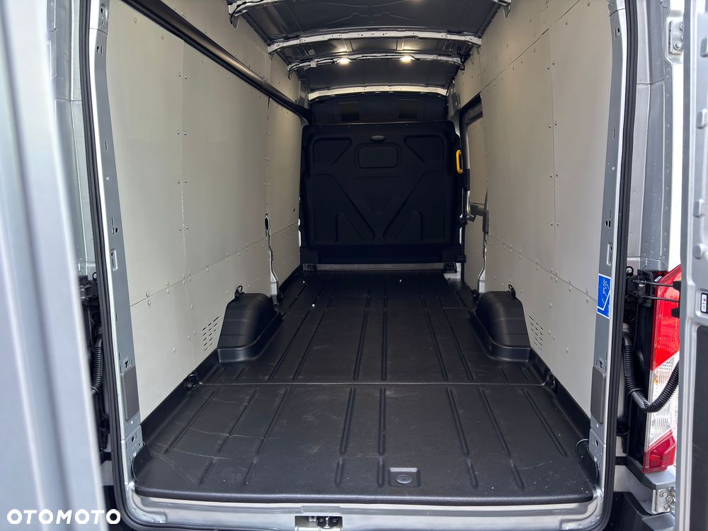 Ford FORD TRANSIT VAN TREND 2.0 ECOBLUE 165 KM LDT 6.2 M 6  RWD - 6