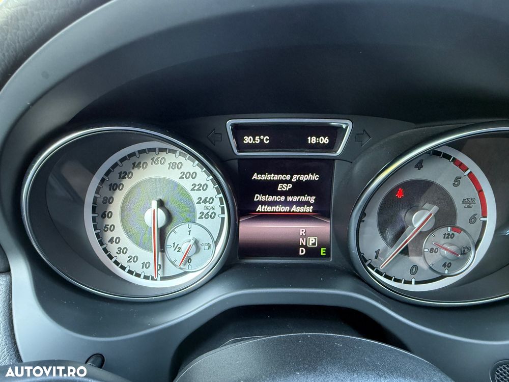 Mercedes-Benz CLA 220 CDI 7G-DCT AMG Line - 26