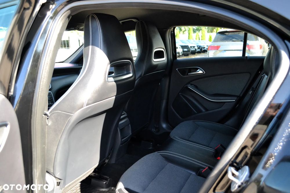 Mercedes-Benz Klasa A 180 (BlueEFFICIENCY) Style - 11
