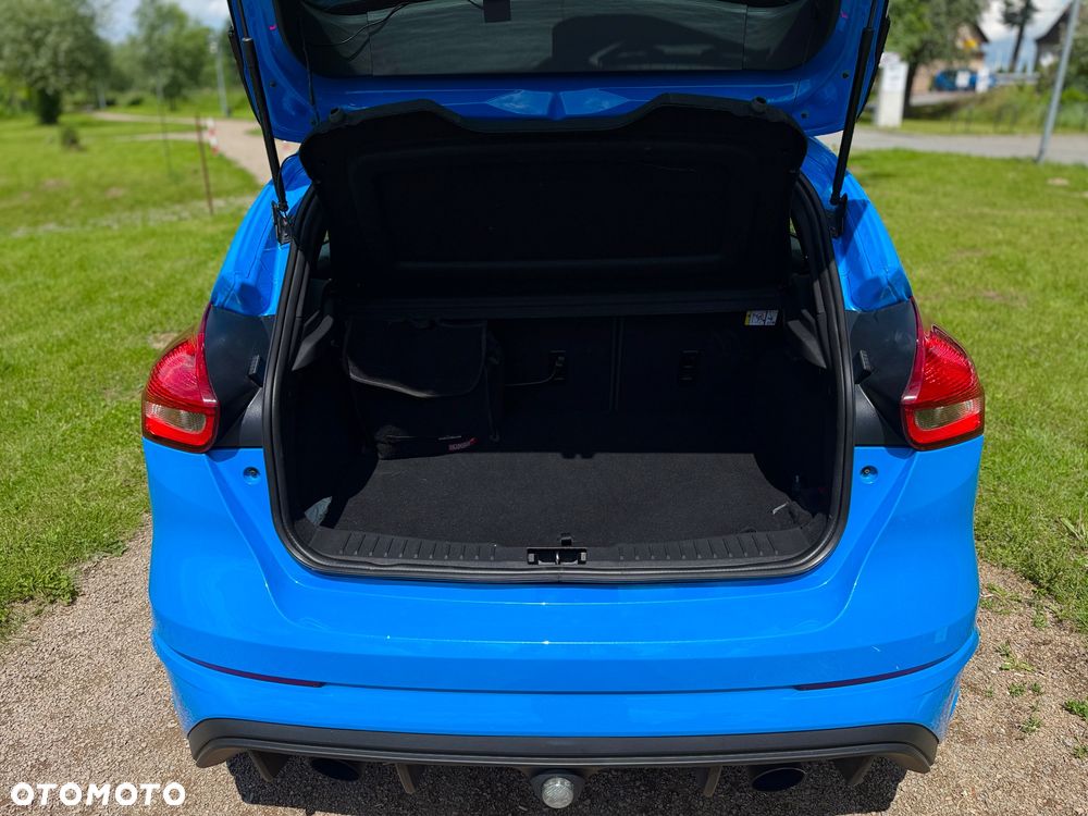 Ford Focus - 32
