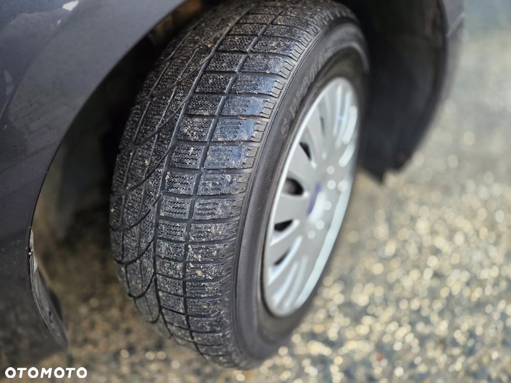 Ford Galaxy 1.8 TDCi Ambiente - 21