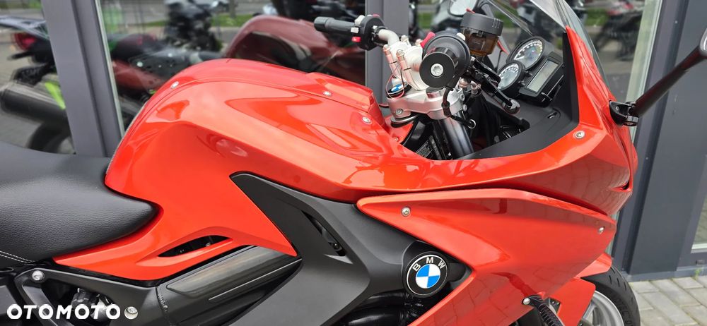 BMW F - 11