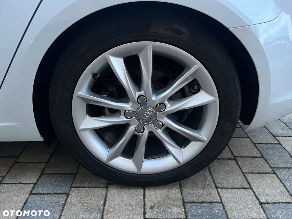 Audi A3 Sportback 2.0 TDI Ambiente - 15